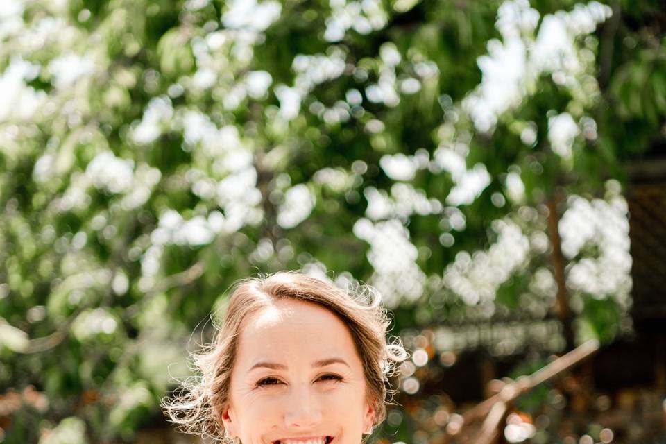 Bridesmaid Makeup (Pro Pic