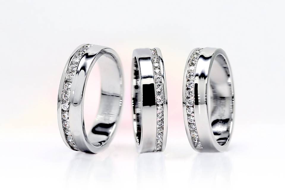 AVA Offset diamond rings