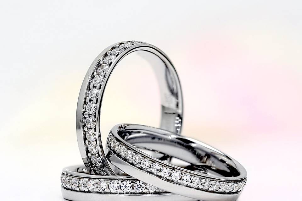 AVA Offset diamond rings