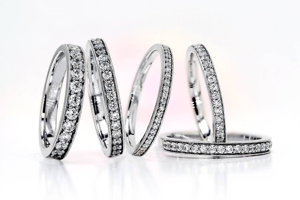 AVA Grain set diamond rings