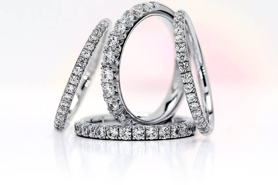 AVA Grain set diamond rings