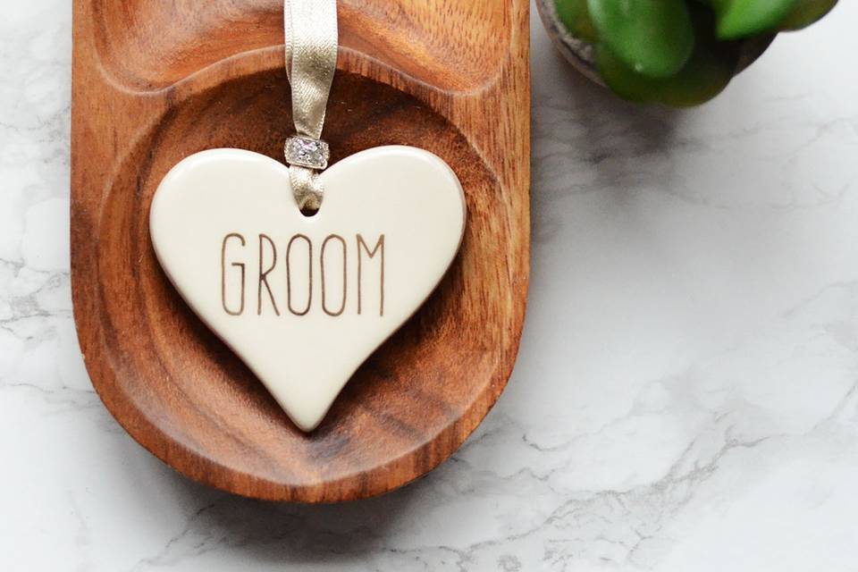 Groom Ceramic Heart Gold