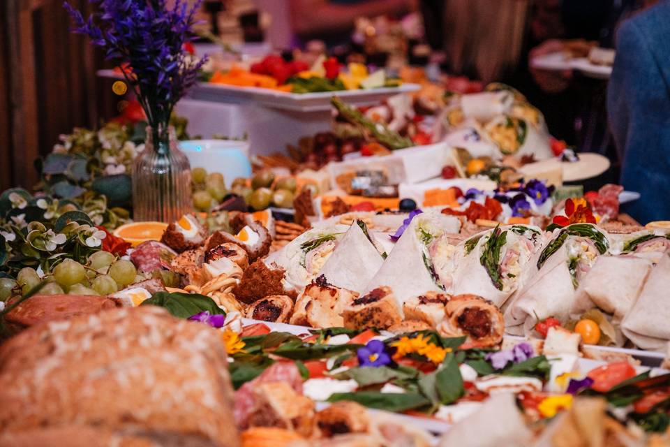 Large grazing table