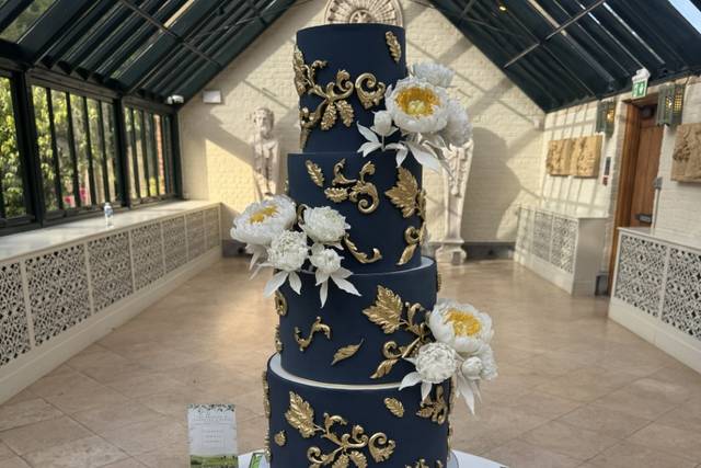 Gold and Navy Waddesdon Dairy