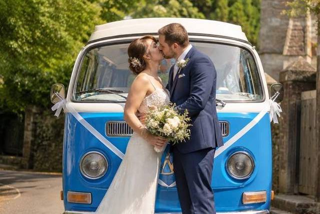 Couple Kissing with Mabel