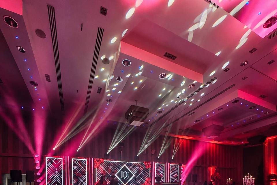 Wedding production - DJ booth and uplighting