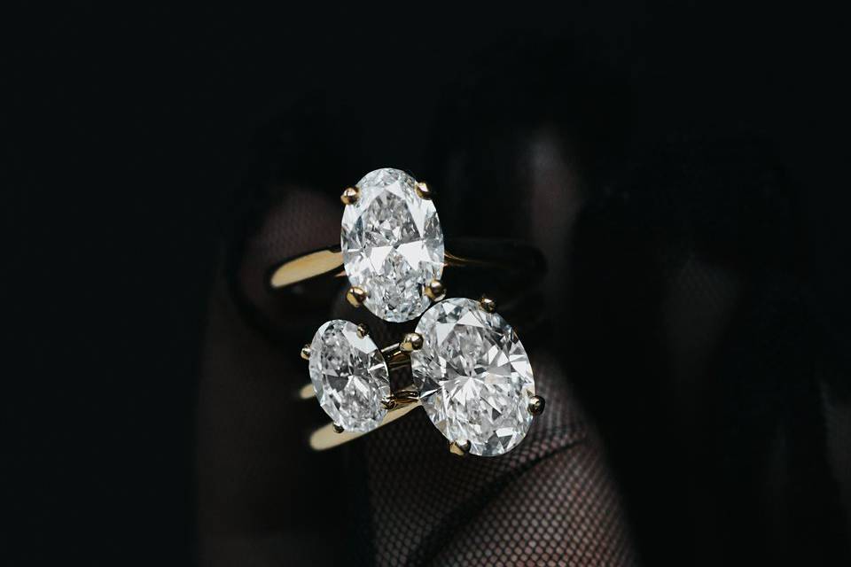 THERESHEIS.jewels