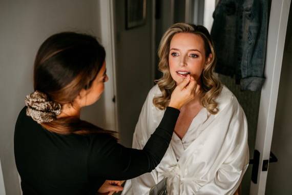 Sara Dymond Makeup Artist