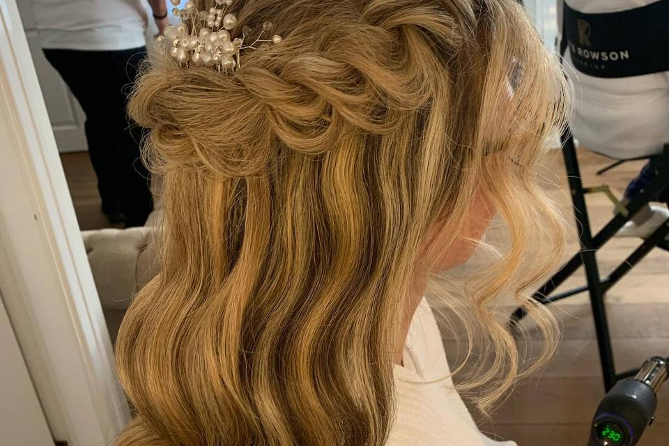 Bridal half up half down