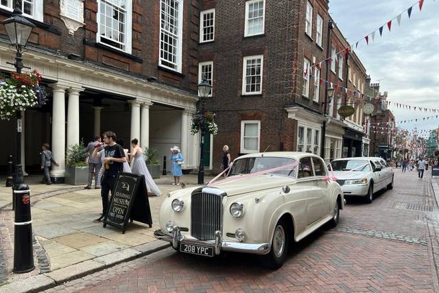Amandas Wedding Car Hire
