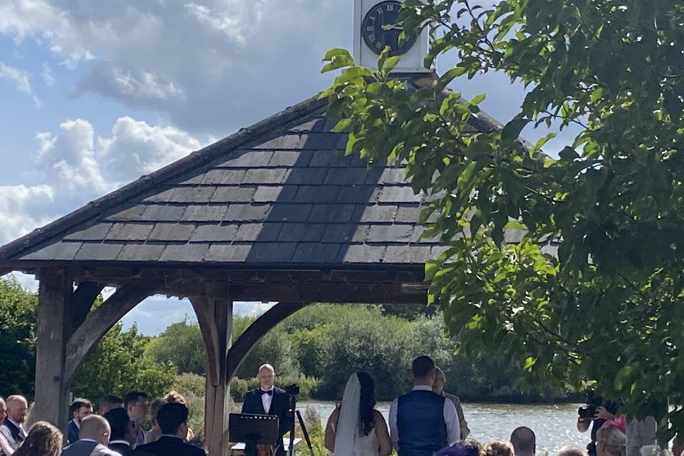 Sandhole Oak Barn