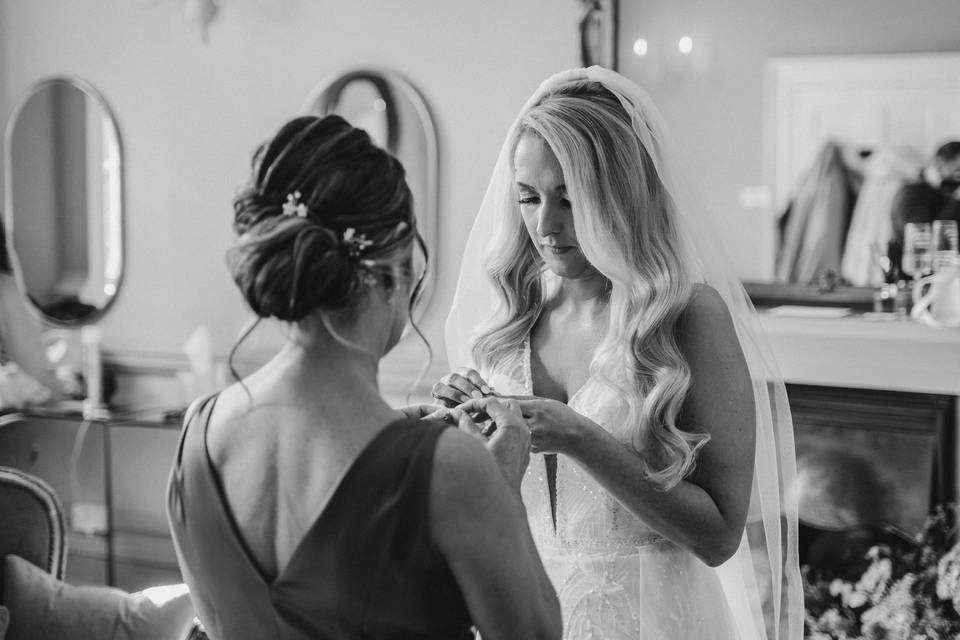 Bride & Mum