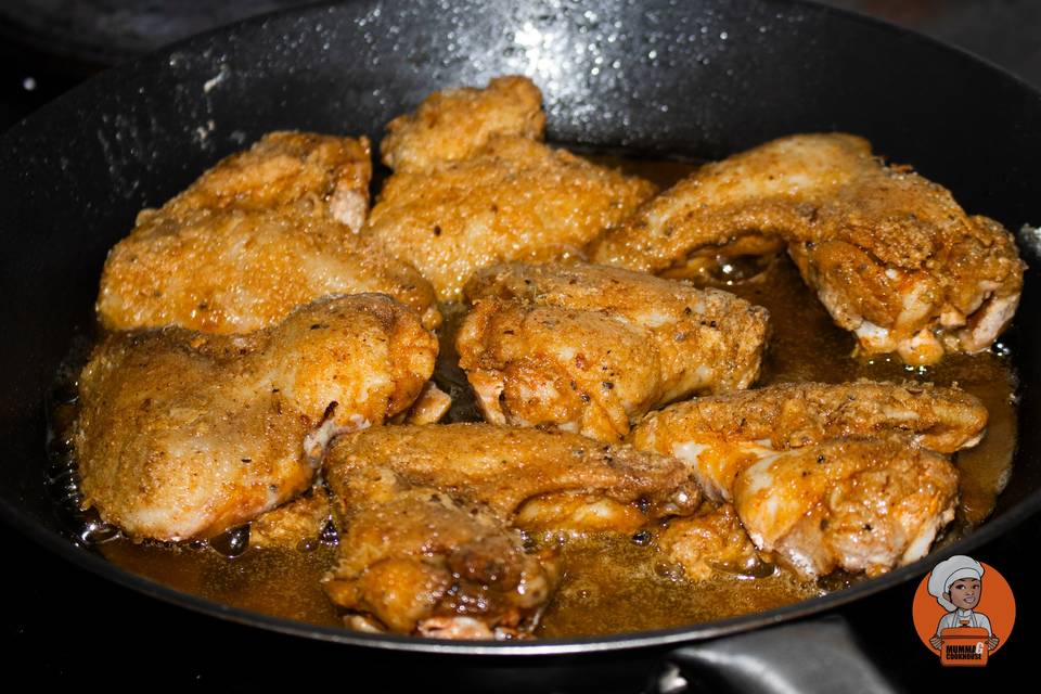 Fry chicken wings