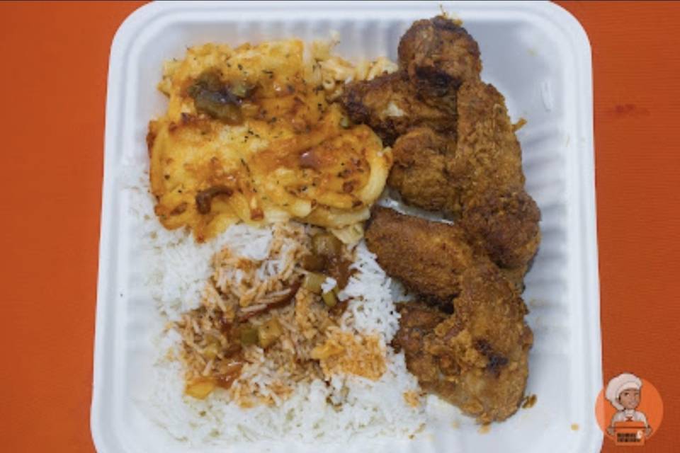 Chicken wings rice Mac and che