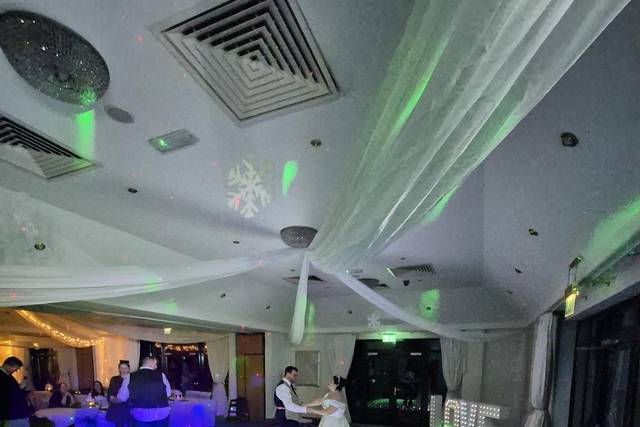 Christmas wedding