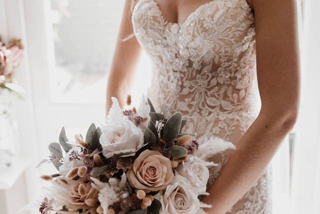What wedding dress to choose for your body shape  Caroline Bailey Bridal -  Designer Wedding Dresses, Sutton Coldfield, Birmingham