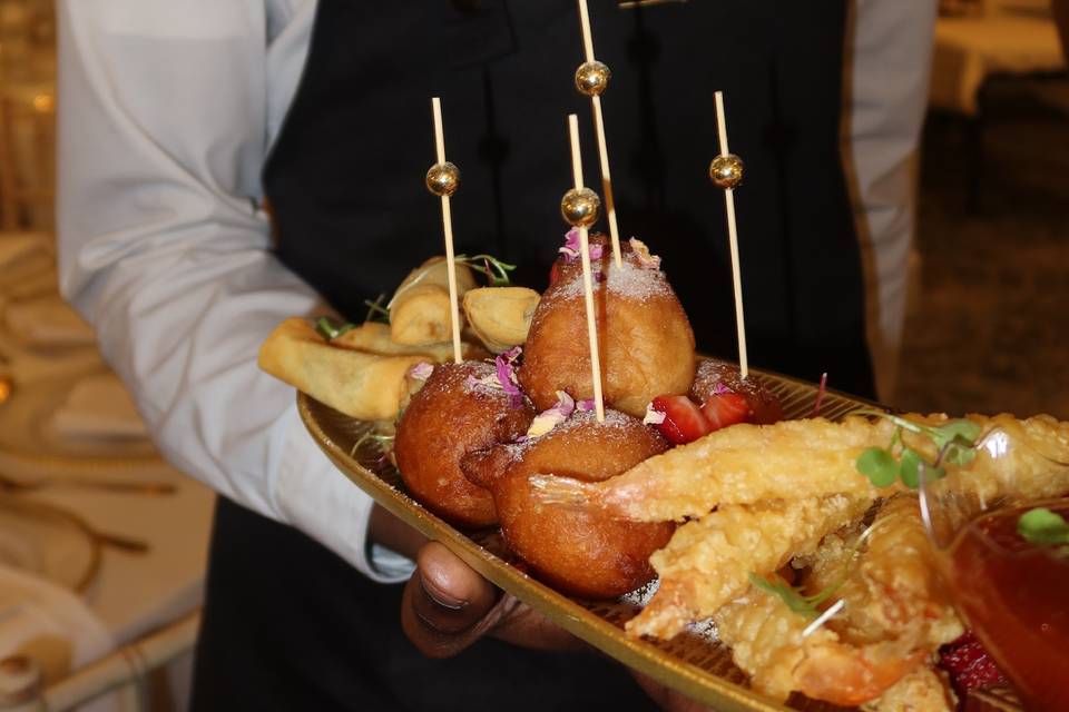 Canapé platter
