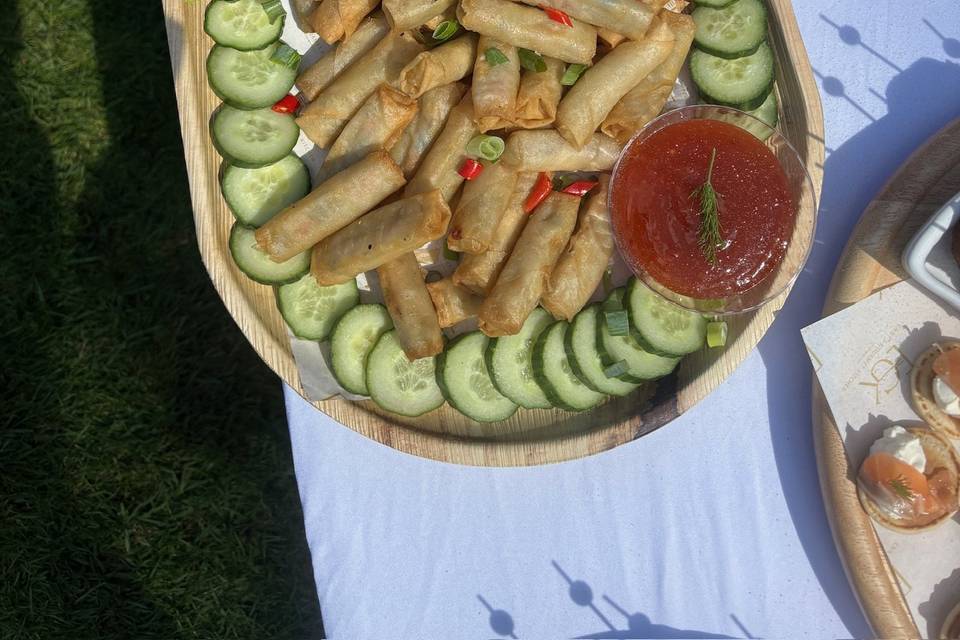 Canapé platter