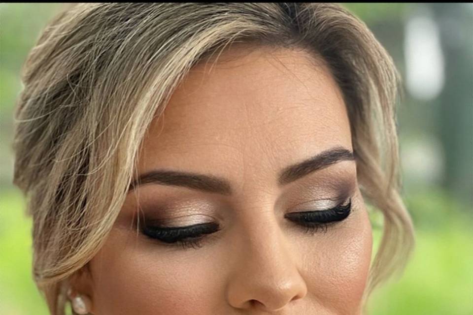 Smokey glam