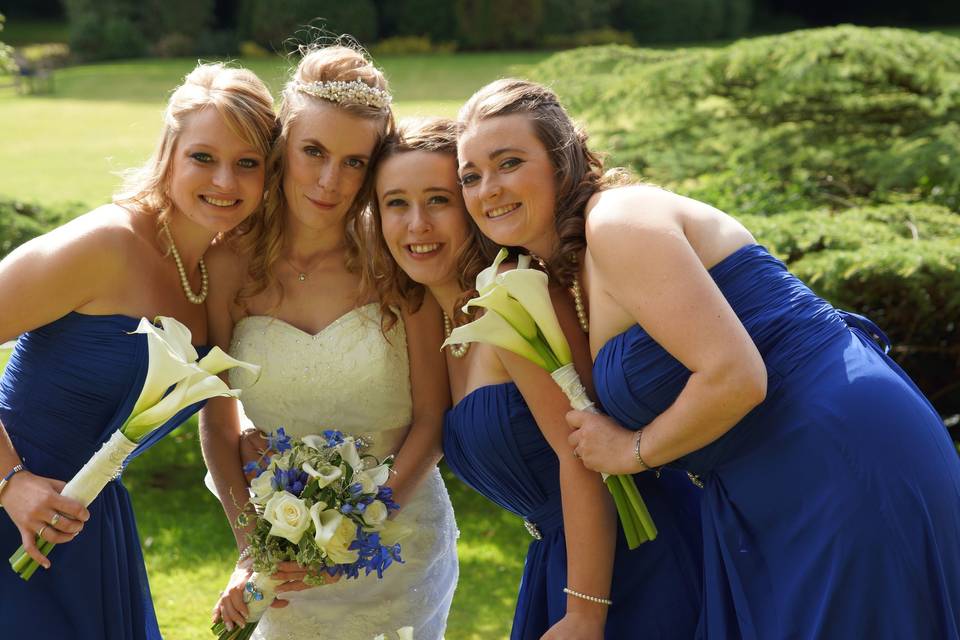 Wedding party with calla-lily bouquets