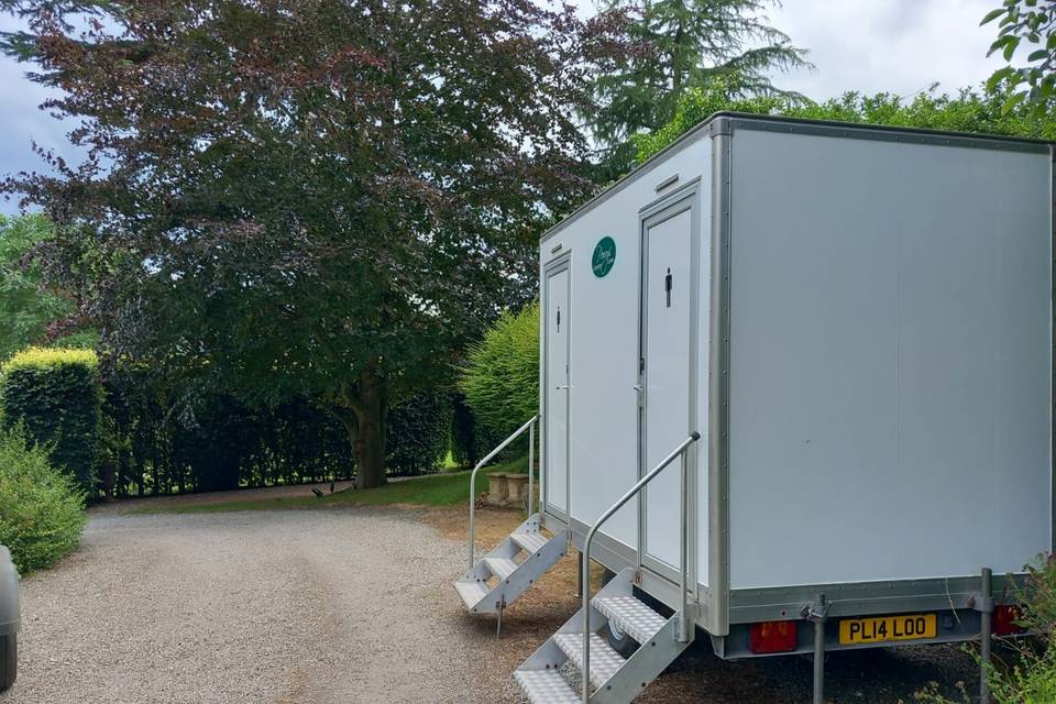 Luxury Toilet Trailer