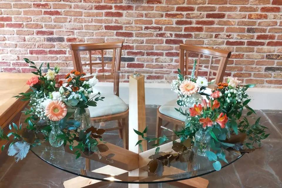 Bud vase, heart at Ashes