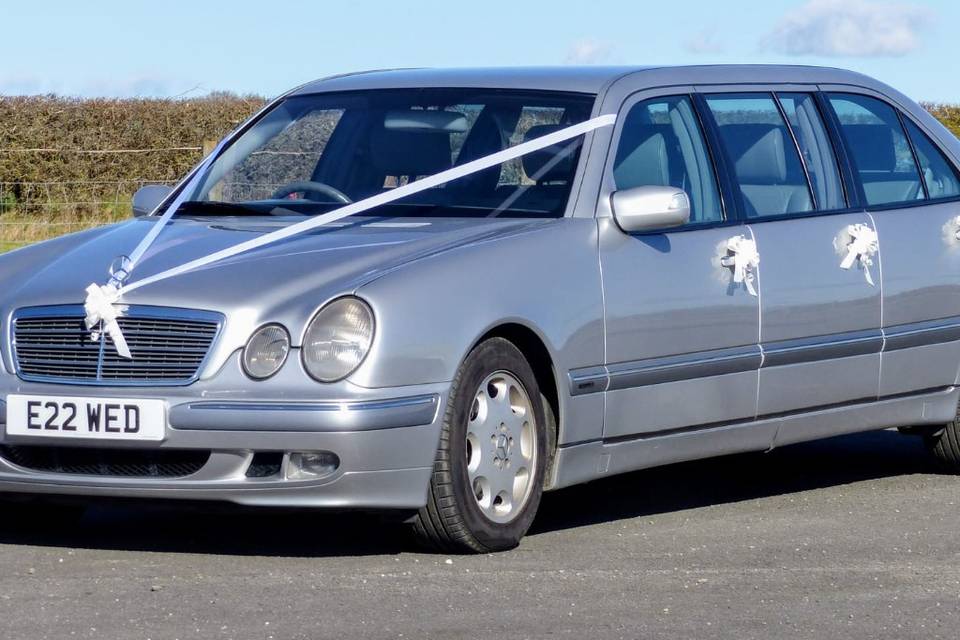 Mercedes E Class Limousine