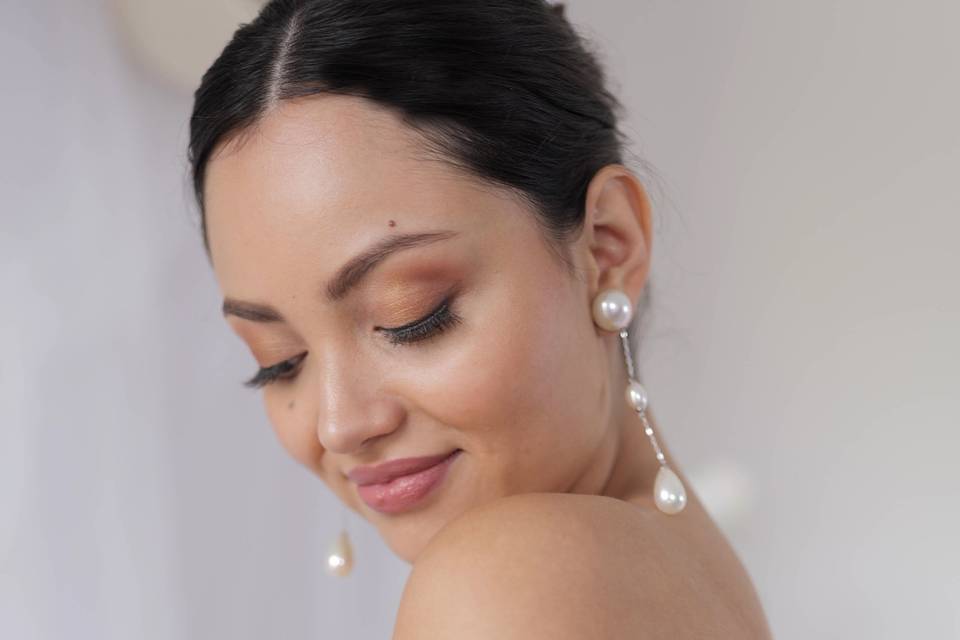 Smiling bride