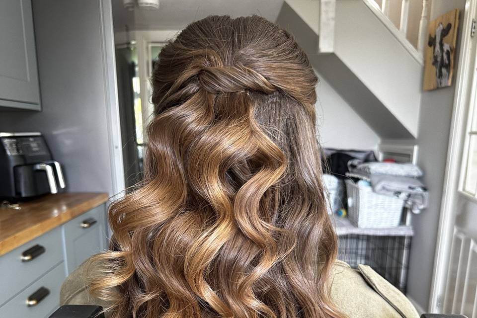 Modern waves with twist