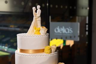 Delia's Canary Catering