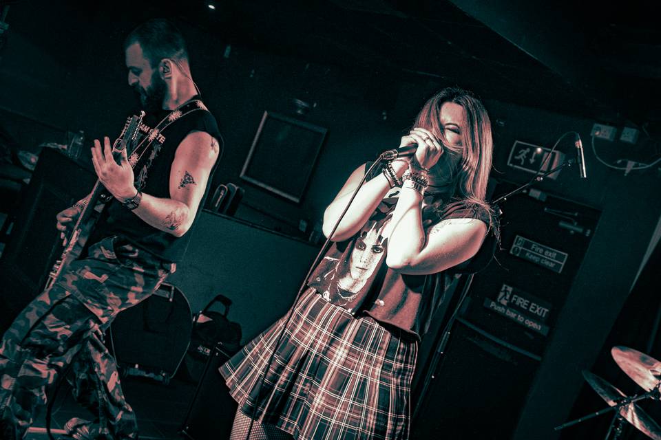 Live at Facebar, Reading