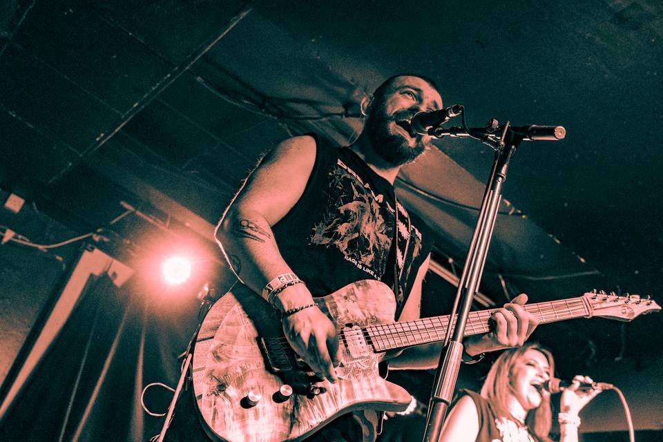 Live at Facebar, Reading
