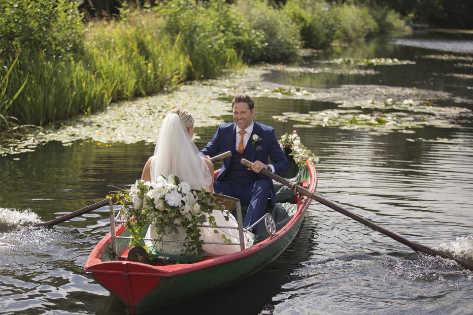 Rowing, Love Island Lake