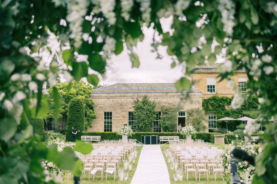 Jupiter Lawn outdoor ceremony