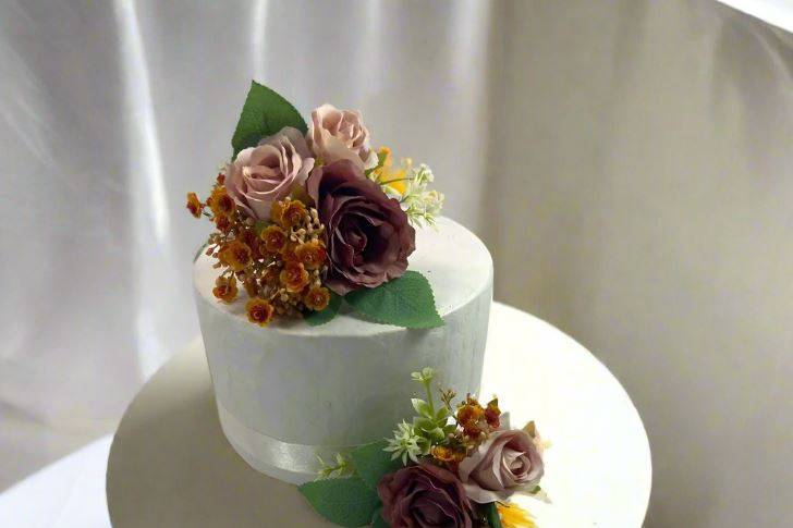 Brown autumnal cake flowers