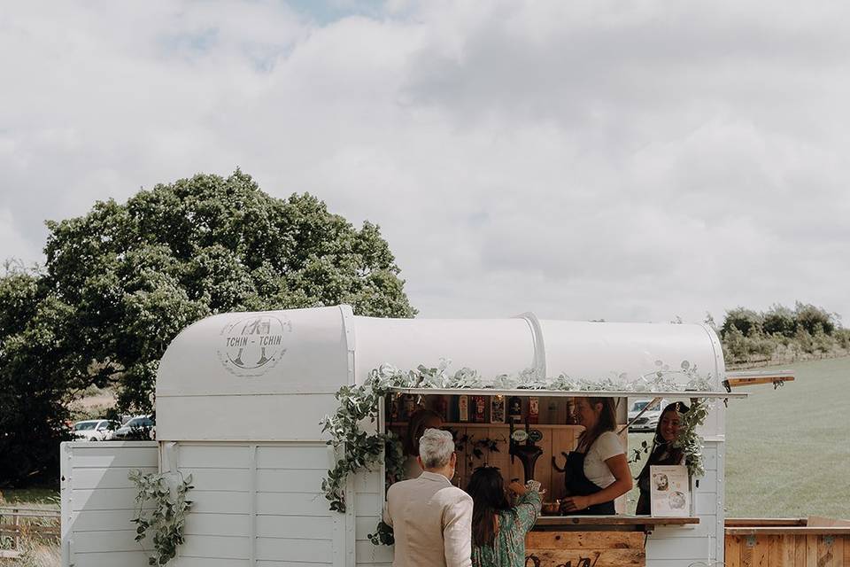 Tailer bar service