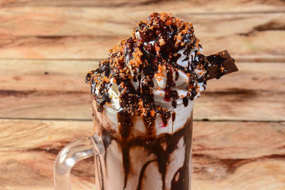 Kit Kat Crunchy thick shake