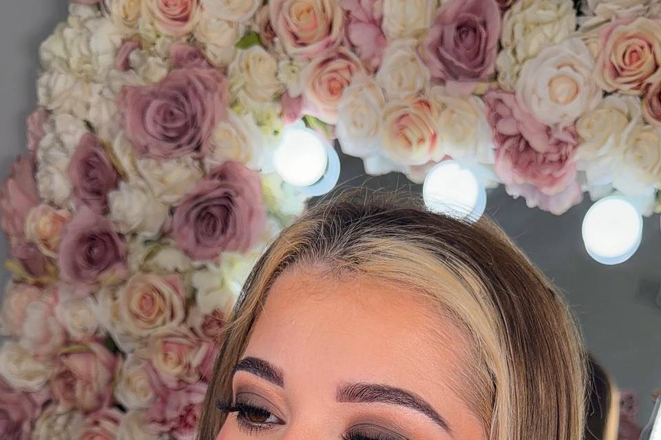 Full glam