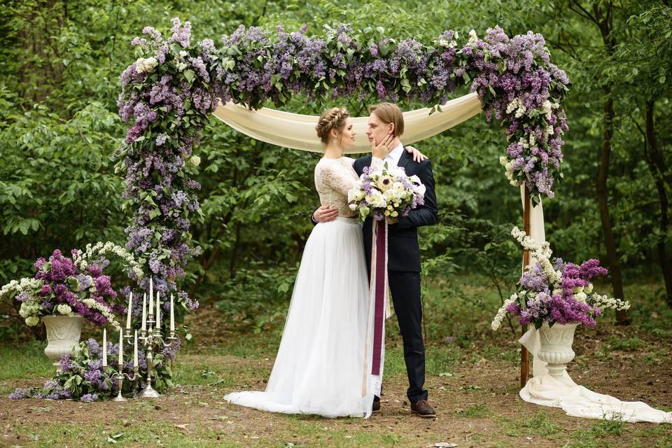 Wedding couple and floral decor
