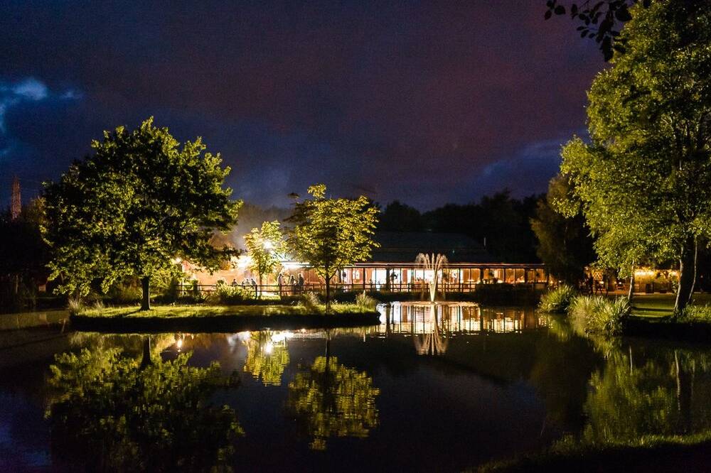 Yarlington Barn Wedding Venue Lympsham, Somerset | hitched.co.uk