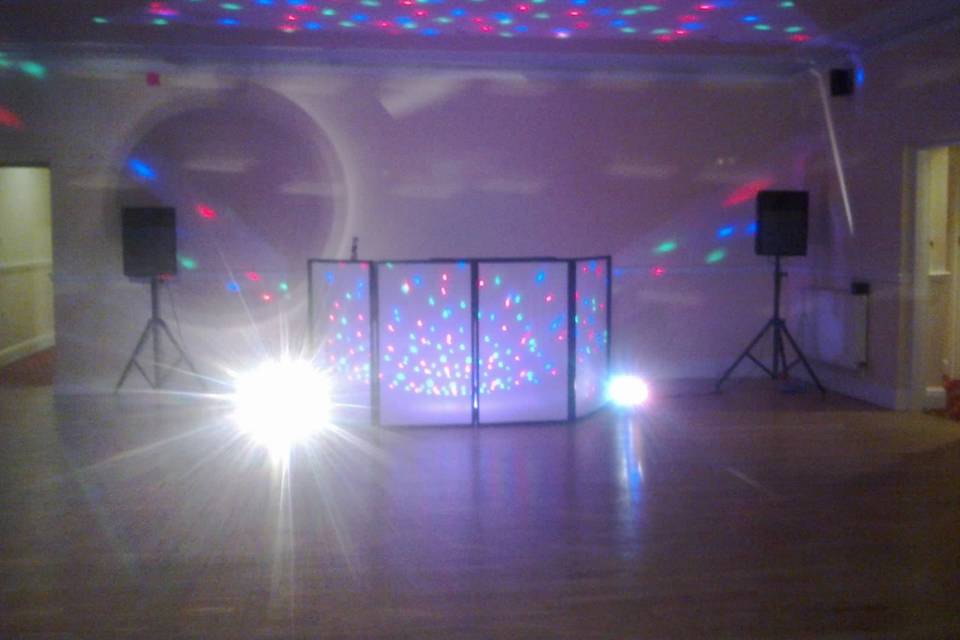 Tiger Feet Entertainment In Merseyside Wedding Music And Djs Hitched Co Uk