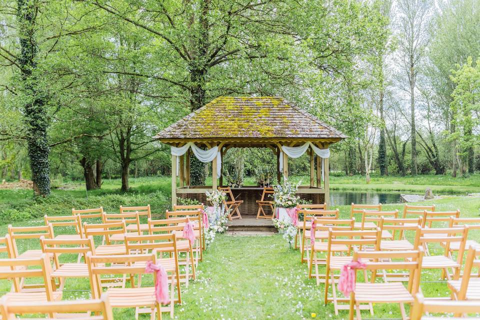 Outdoor ceremony