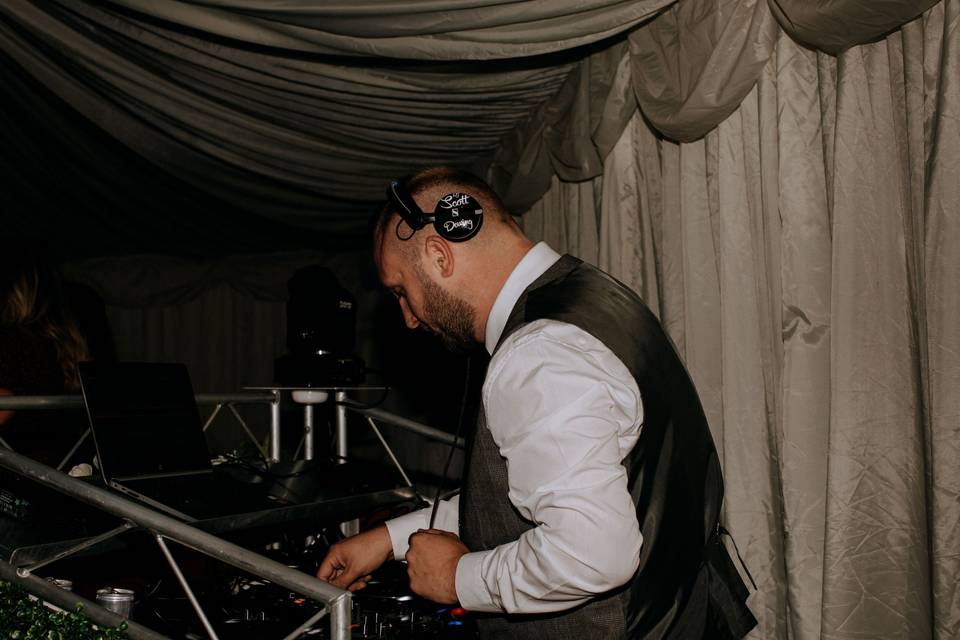 DJ Scott Dewing