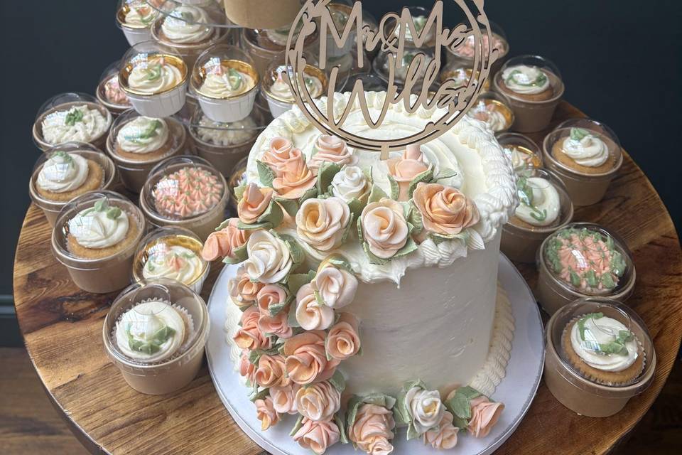 Wedding cake & Cupcake