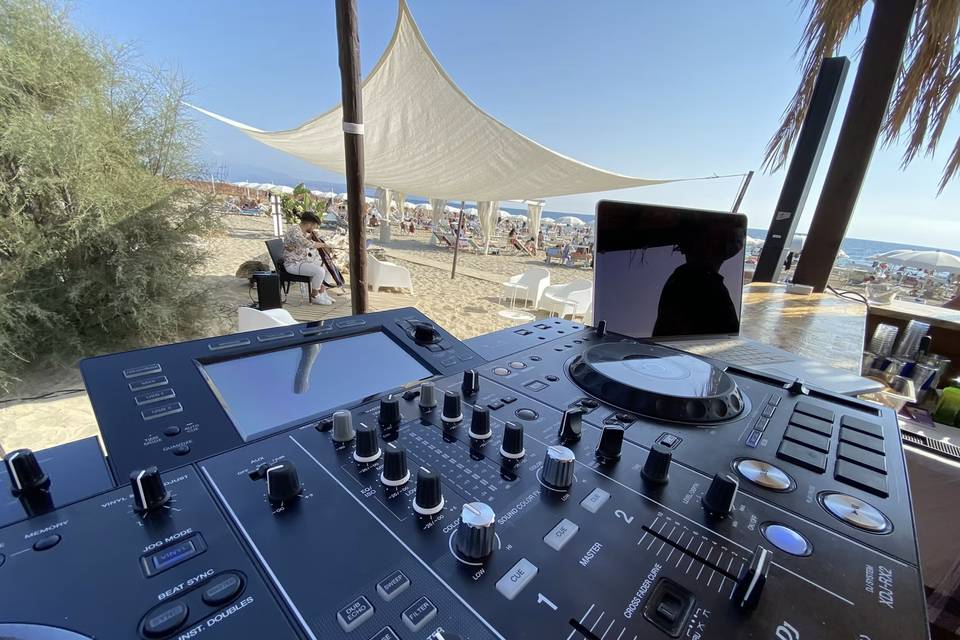 Michele Megaro Dj & Events