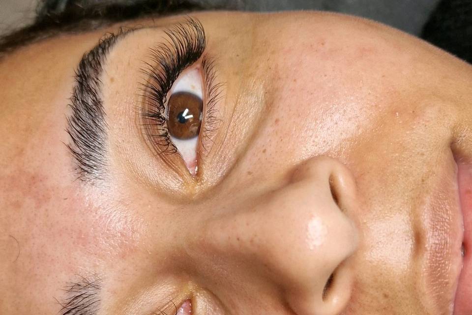 Classic lashes
