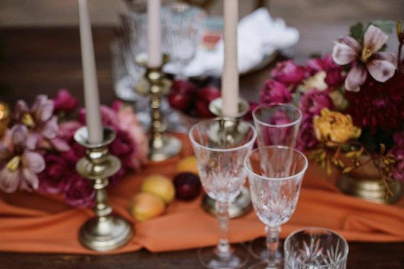 Place cards on Carrara Marble