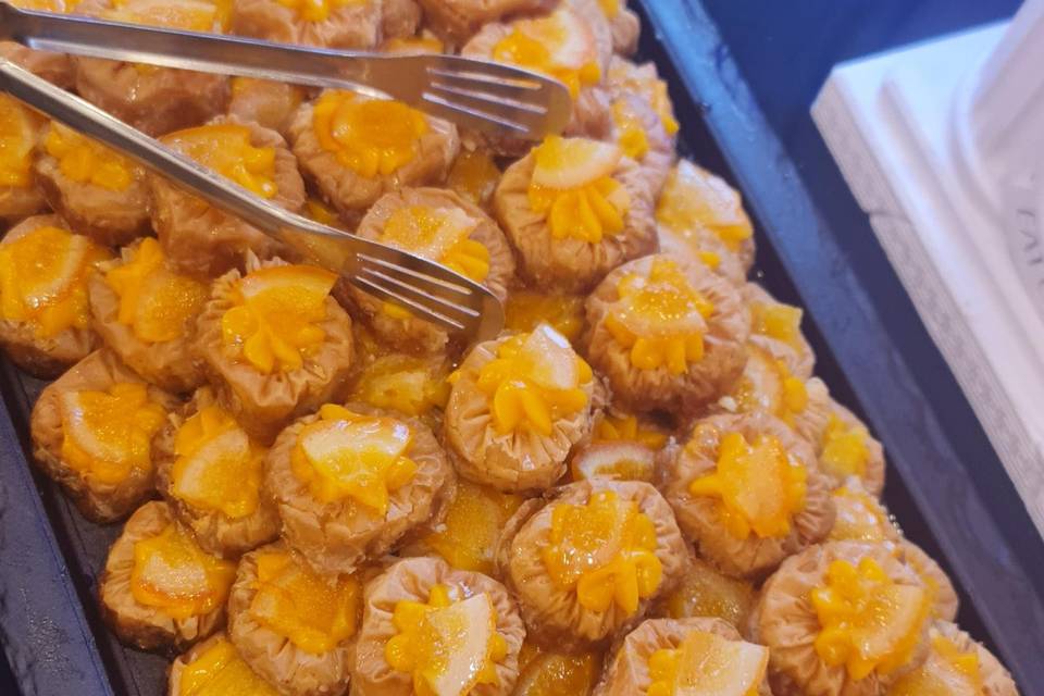 Mini orange baklava