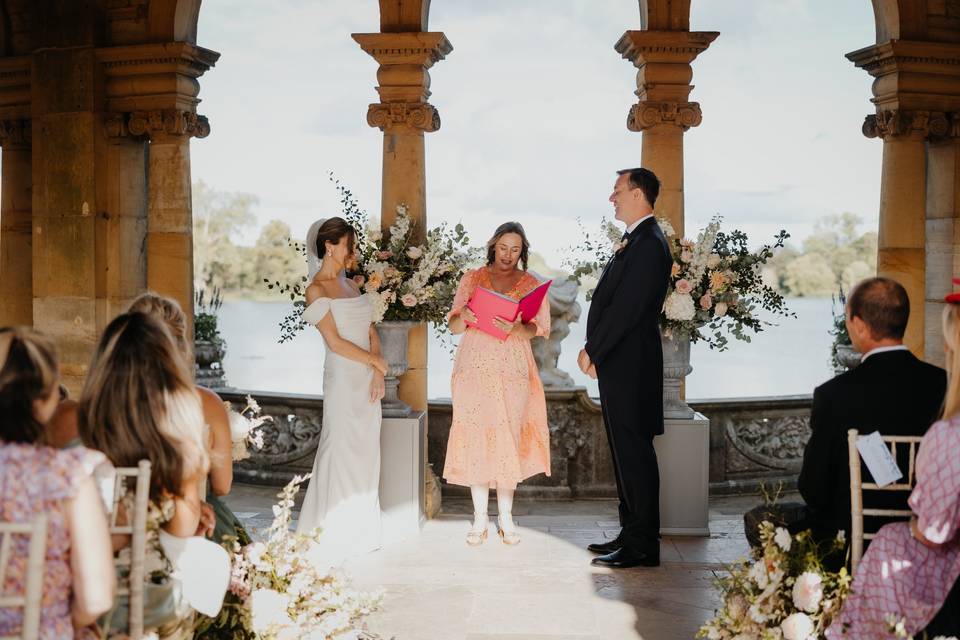 Sarah Holliday Celebrant