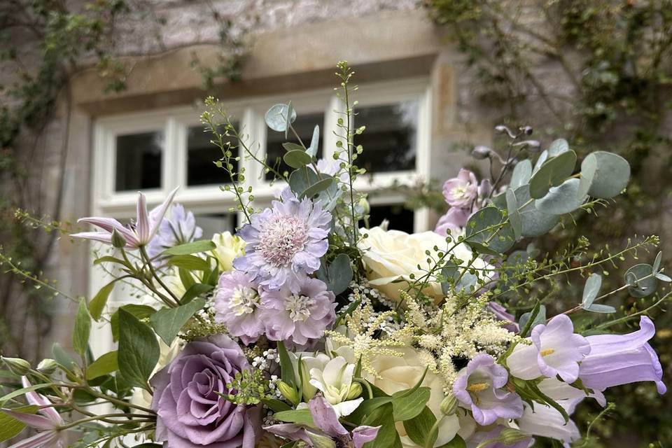 Lilac and ivory bouquet